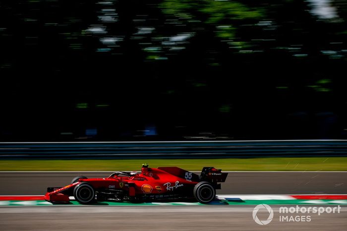 Carlos Sainz Jr, Ferrari SF21