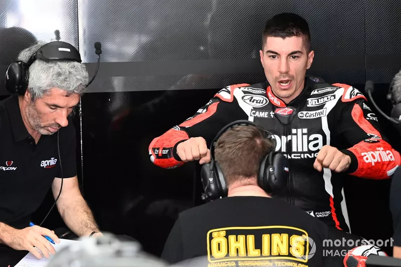 Maverick Vinales, Aprilia Racing Team