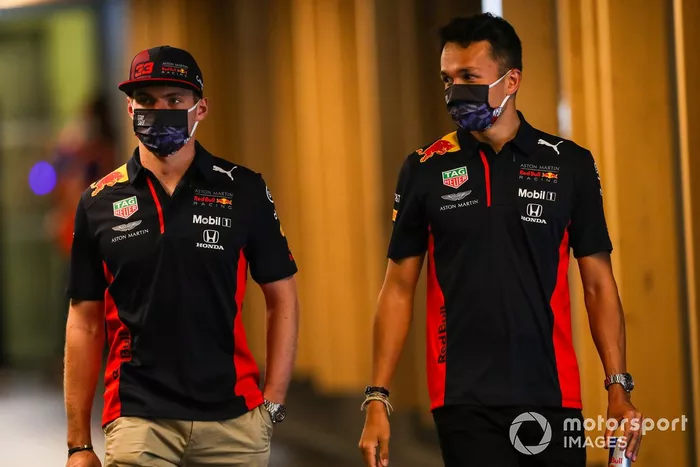 Max Verstappen, Red Bull Racing, Alex Albon, Red Bull Racing 