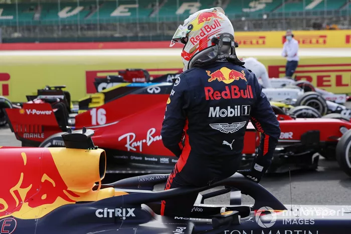 Segundo lugar Max Verstappen, Red Bull Racing, en parc ferme