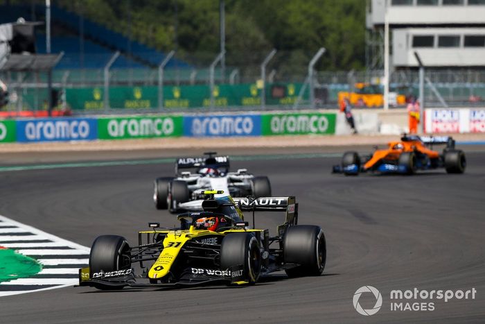 Esteban Ocon, Renault F1 Team R.S.20, Daniil Kvyat, AlphaTauri AT01, Carlos Sainz Jr., McLaren MCL35
