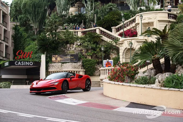 Charles Leclerc, Ferrari SF90 Stradale