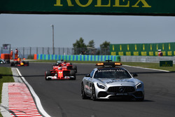 Safety car aan de leiding