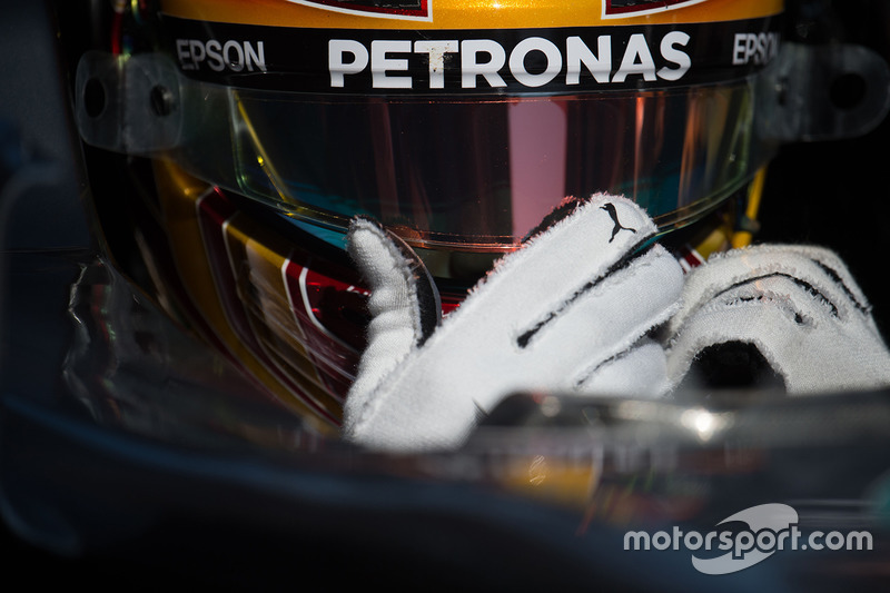 Льюіс Хемілтон, Mercedes AMG F1 W08