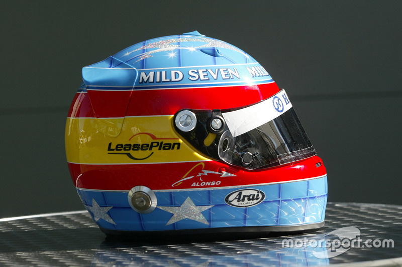 Casco de Fernando Alonso en 2004