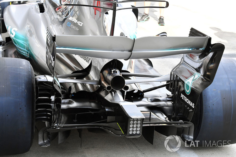 Детали задней части Mercedes F1 W08