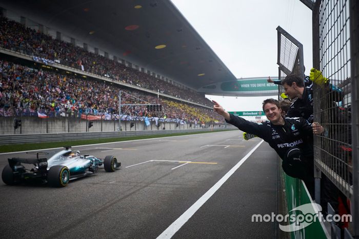 Lewis Hamilton, Mercedes AMG F1 W08