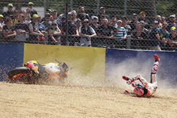 MotoGP 2017 Motogp-french-gp-2017-marc-marquez-repsol-honda-team-crash