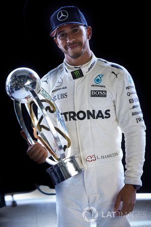 Race winner Lewis Hamilton, Mercedes AMG F1, celebrates with his team after winning the race