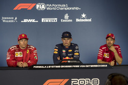 Kimi Raikkonen, Ferrari, Max Verstappen, Red Bull Racing y Sebastian Vettel, Ferrari en la rueda de prensa