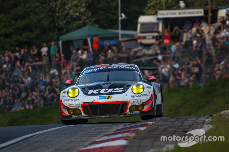 #17 KÜS Team75 Bernhard Porsche GT3 R: Michael Christensen, Matteo Cairoli, Andre Lotterer, Jörg Ber