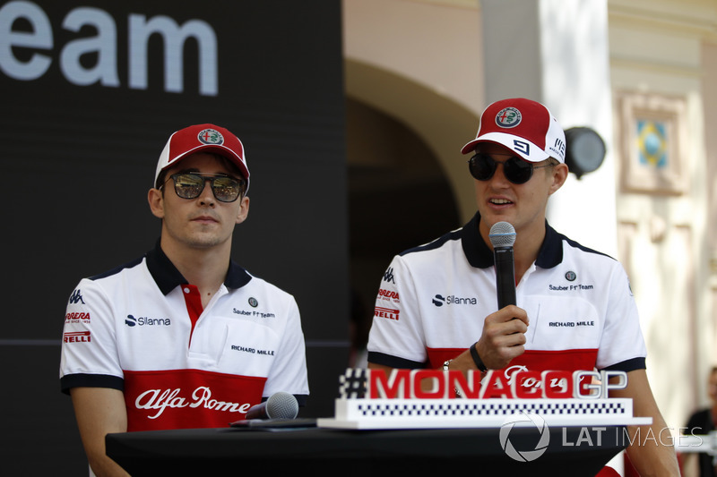 Rajongói nap a Forma-1-ben pénteken Monte Carlóban