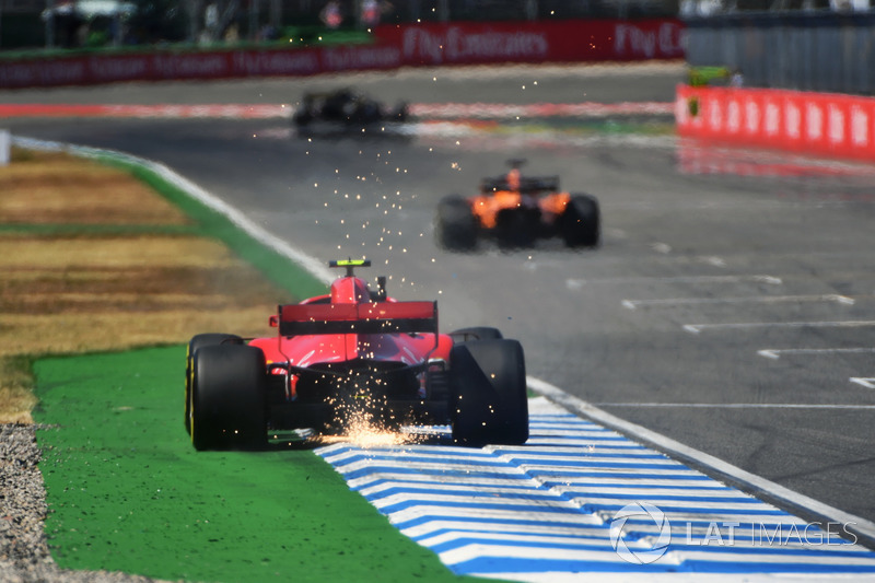 3: Kimi Raikkonen, Ferrari SF71H, 1'11.547