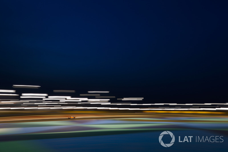 Stoffel Vandoorne, McLaren MCL33 Renault