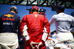 Max Verstappen, Red Bull Racing, Kimi Raikkonen, Ferrari, Lewis Hamilton, Mercedes AMG F1
