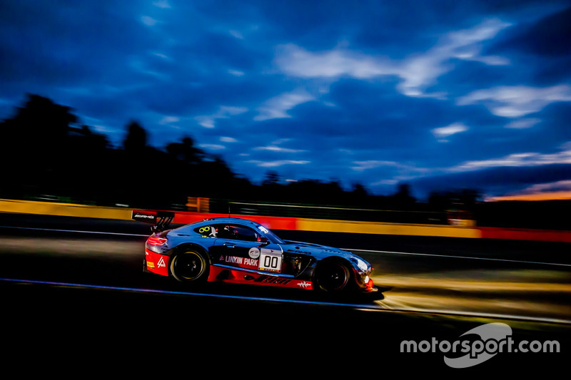#00 AMG-Team Black Falcon, Mercedes AMG-GT3: Yelmer Buurman, Maro Engel, Bernd Schneider