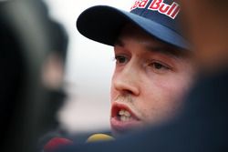 Daniil Kvyat, Scuderia Toro Rosso con los medios