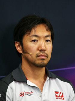 Ayao Komatsu, Haas F1 Team Race Engineer, tijdens de FIA persconferentie