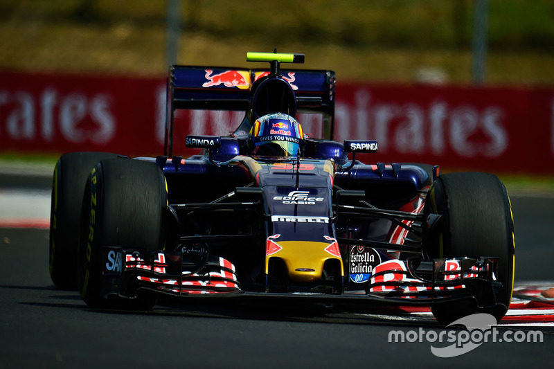 Carlos Sainz Jr, Scuderia Toro Rosso STR11