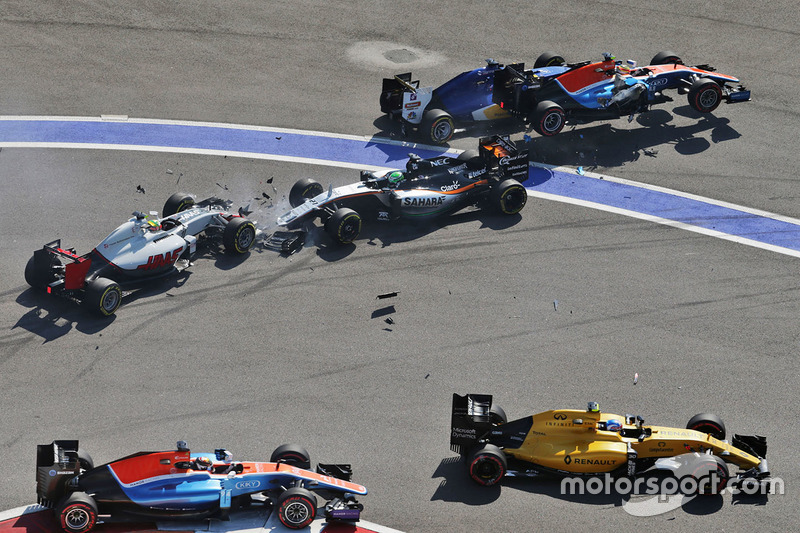 Marcus Ericsson, Sauber C35, Rio Haryanto, Manor Racing MRT05, Esteban Gutiérrez, Haas F1 Team VF-16