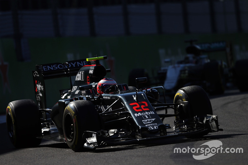 13: Дженсон Баттон, McLaren MP4-31