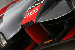 #7 Audi Sport Team Joest Audi R18 detail van de voorkant