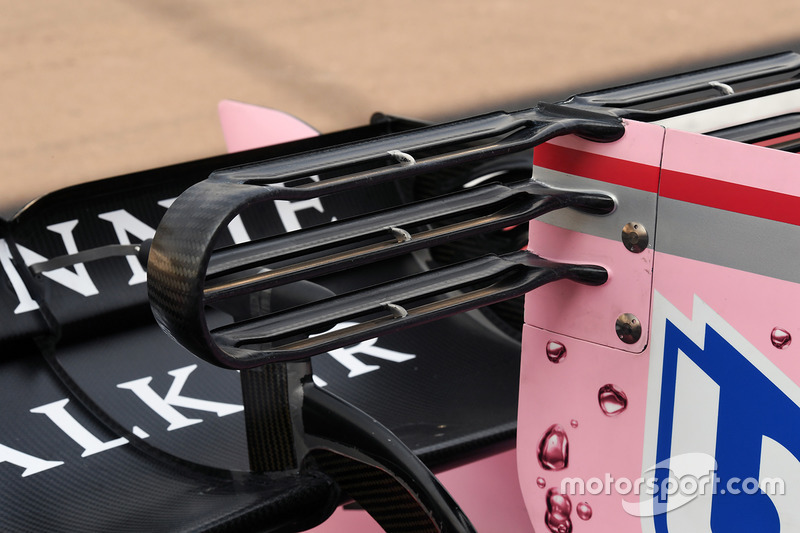Detalle del alerón trasero del VJM10 del Sahara Force India