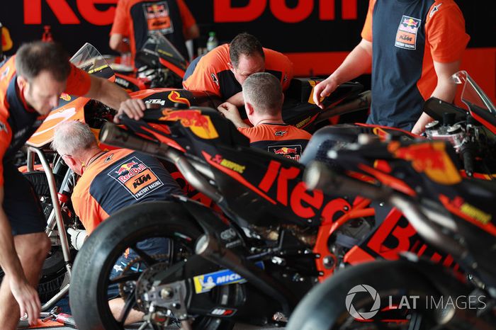 Red Bull KTM Factory Racing garage atmosphere