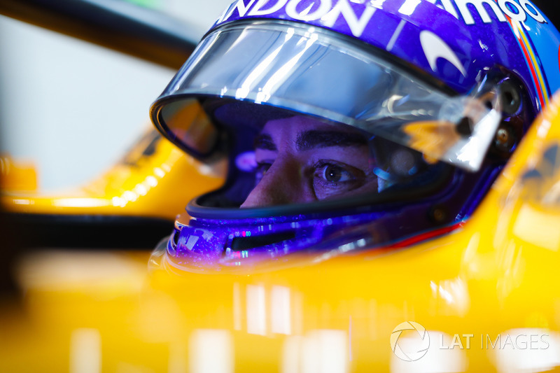 Fernando Alonso, McLaren, in cockpit