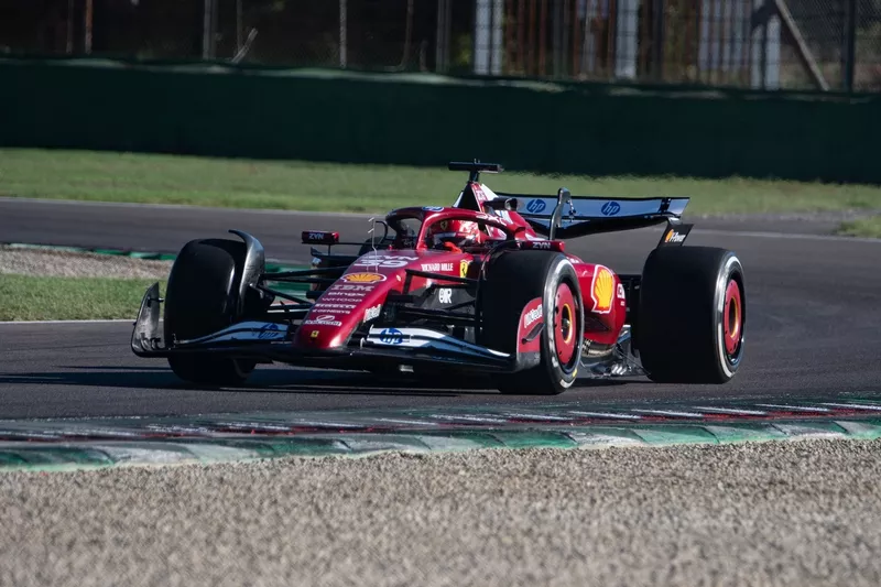 Rafa Camara, Ferrari