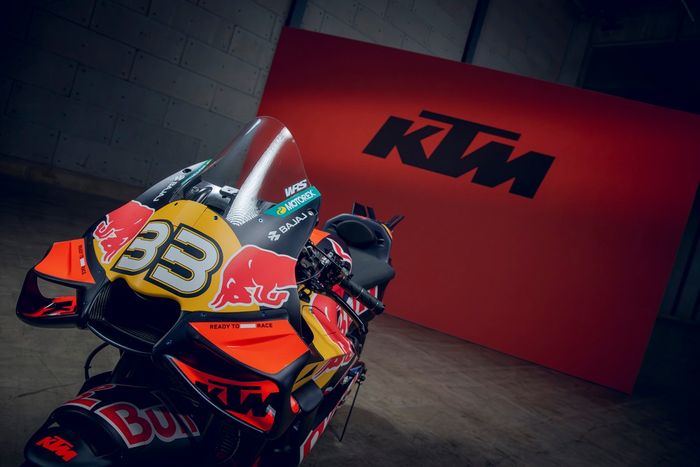 Livery Tim Balap Pabrik Red Bull KTM