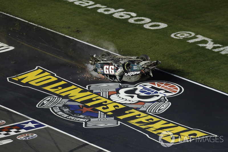 Unfall von Timothy Peters, MDM Motorsports Chevrolet