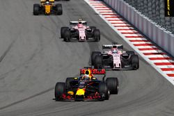Daniel Ricciardo, Red Bull Racing RB13, Sergio Perez, Sahara Force India F1 VJM10, Esteban Ocon, Sahara Force India F1 VJM10, Nico Hulkenberg, Renault Sport F1 Team RS17