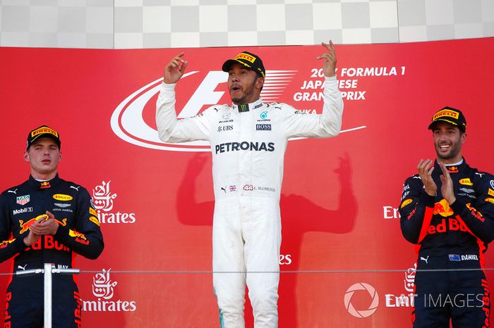 Podio: ganador de la carrera Lewis Hamilton, Mercedes AMG F1, segundo lugar Max Verstappen, Red Bull Racing, tercer lugar Daniel Ricciardo, Red Bull Racing