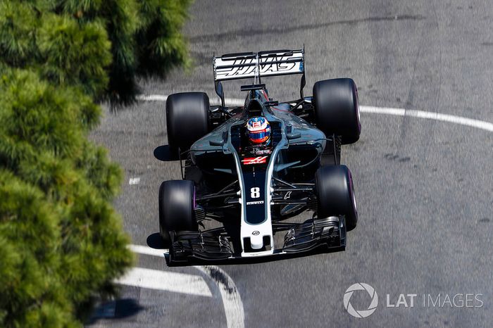 Decoración renovada del Haas F1 Team VF-17 desde mitad de temporada