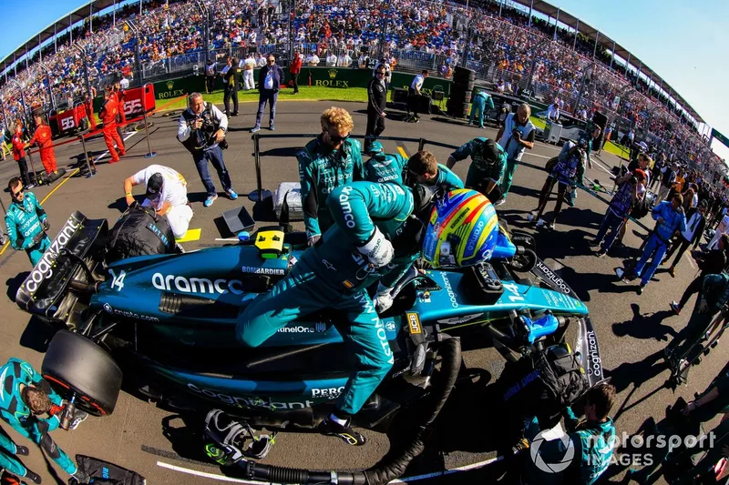Fernando Alonso, Aston Martin AMR23, arrives on the grid