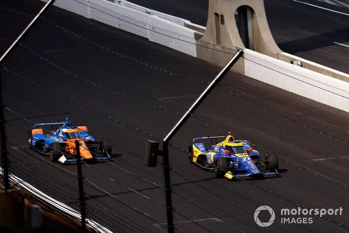 Scott Dixon, Chip Ganassi Racing Honda, Alexander Rossi, Andretti Autosport Honda