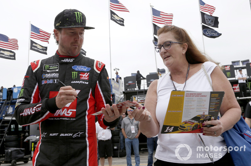 Kurt Busch, Stewart-Haas Racing, Ford Fusion State Haas Automation/Monster Energy
