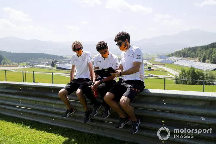 Lando Norris, McLaren, recorre la pista