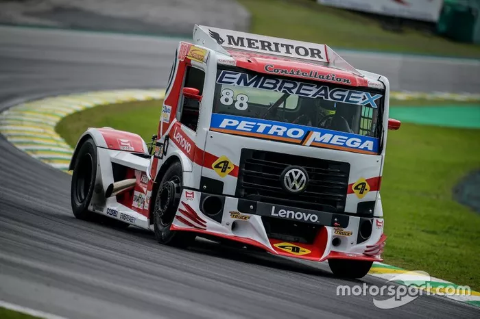 Copa Truck: Beto Monteiro defende título