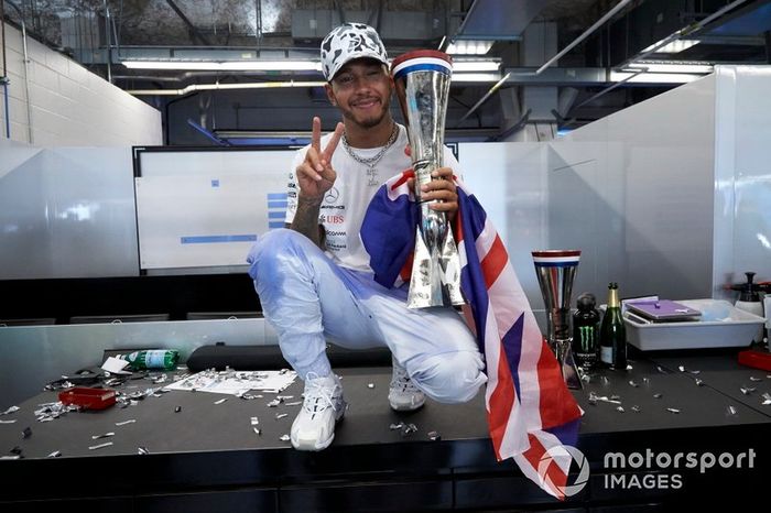#1 Lewis Hamilton
