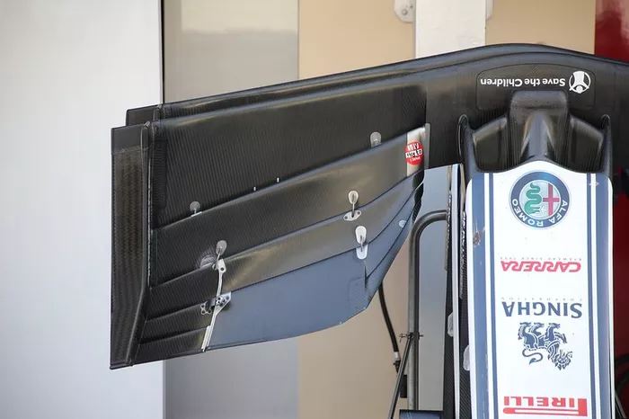 Alerón delantero del Alfa Romeo Racing C38