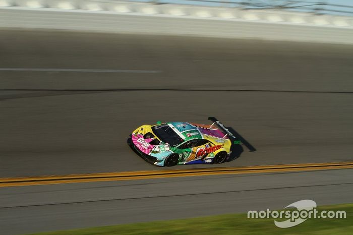 #19 GEAR Racing powered by GRT Grasser Lamborghini Huracan GT3: Christina Nielsen, Katherine Legge, Tatjana Calderon, Rahel Frey