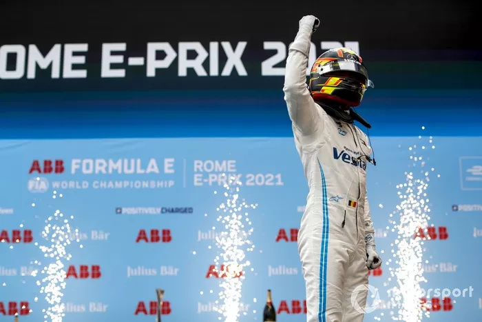 Stoffel Vandoorne, Mercedes-Benz EQ celebra la victoria en el parque cerrado