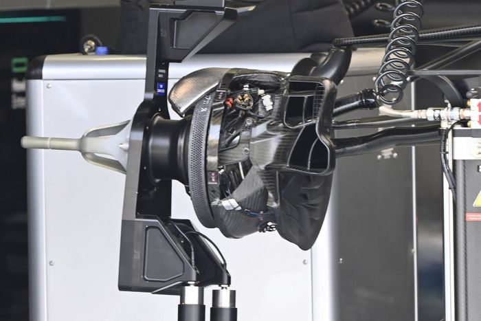 Detalle del Mercedes W12 