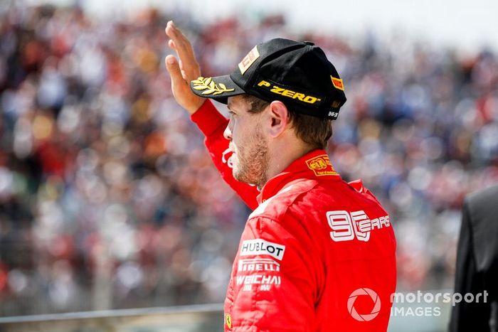 Sebastian Vettel, Ferrari, seconda posizione, sul podio