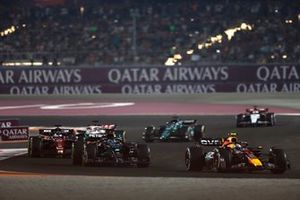 Sergio Pérez, Red Bull Racing RB19, George Russell, Mercedes F1 W14, Valtteri Bottas, Alfa Romeo C43