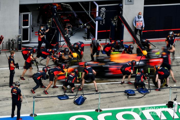 Red Bull Racing practica pitstops