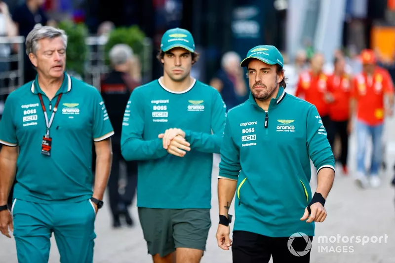 Andy Stevenson, directeur sportif, Aston Martin F1 Team, Lance Stroll, Aston Martin F1 Team, Fernando Alonso, Aston Martin F1 Team