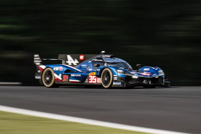 #35 Alpine Endurance Team Alpine A424: Paul-Loup Chatin, Ferdinand Habsburg, Charles Milesi